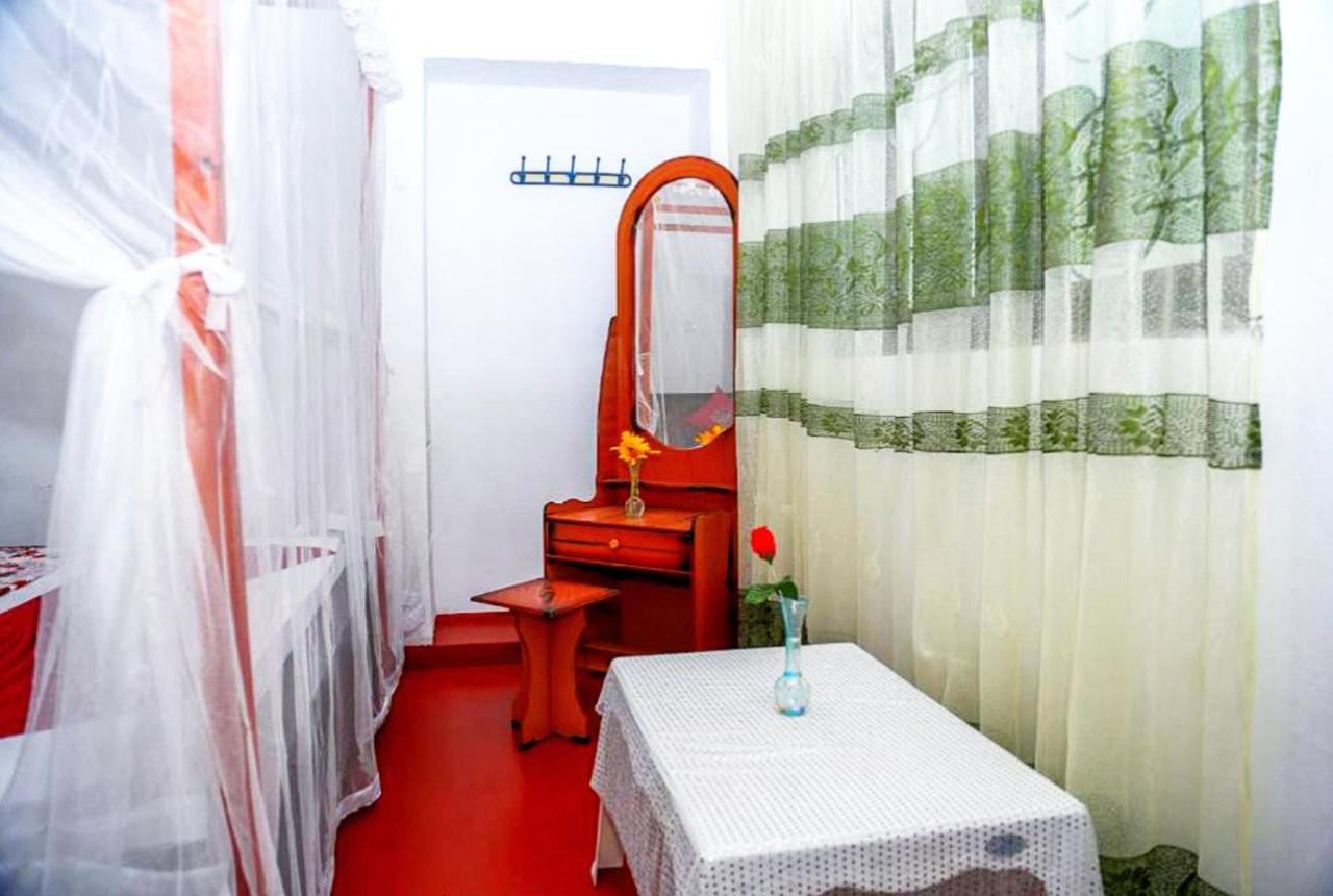 Happy Morning Bliss Bed and Breakfast Mirissa Exterior foto