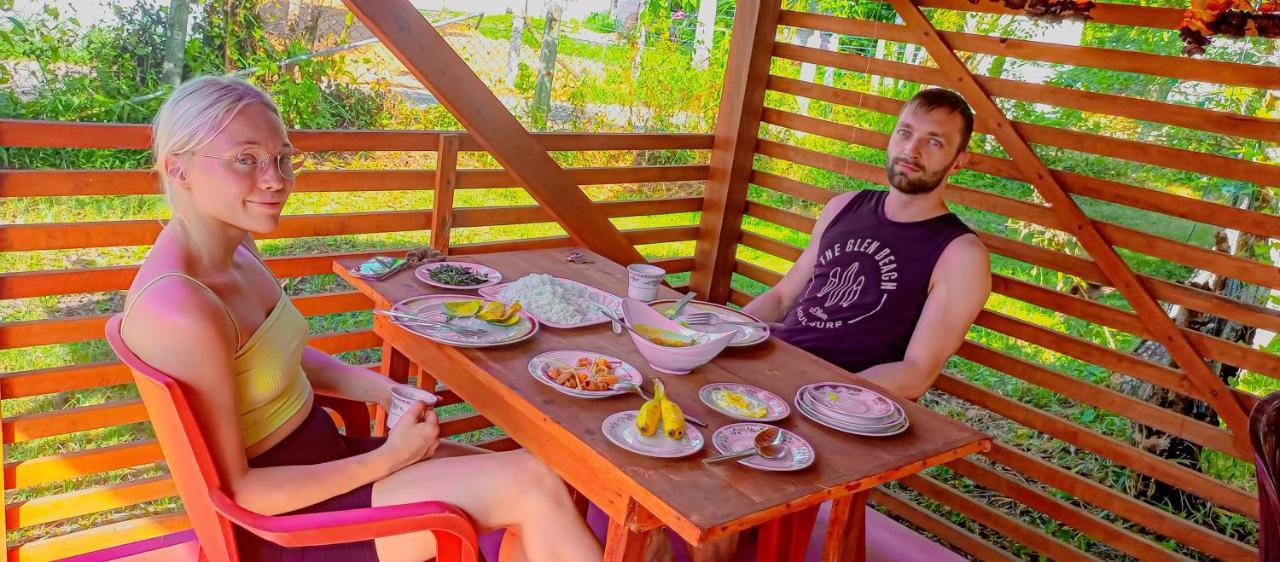 Happy Morning Bliss Bed and Breakfast Mirissa Exterior foto