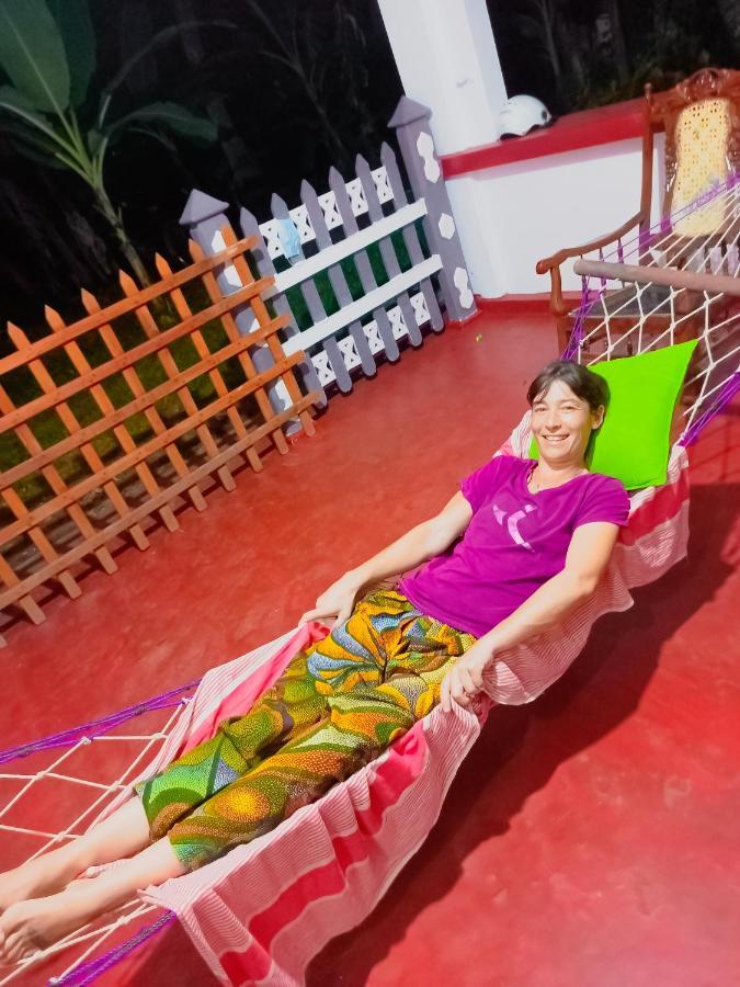 Happy Morning Bliss Bed and Breakfast Mirissa Exterior foto